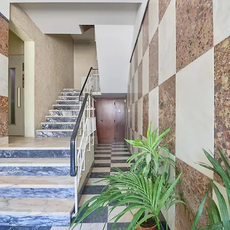 Ocean Balcony, 10m Walk To Beach, By Timecooler شقة