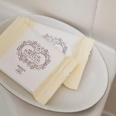 Ocean Balcony, 10m Walk To Beach, By Timecooler Apartamento