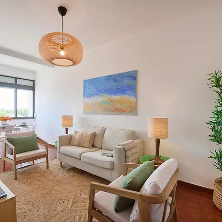 Ocean Balcony, 10m Walk To Beach, By Timecooler * Setúbal